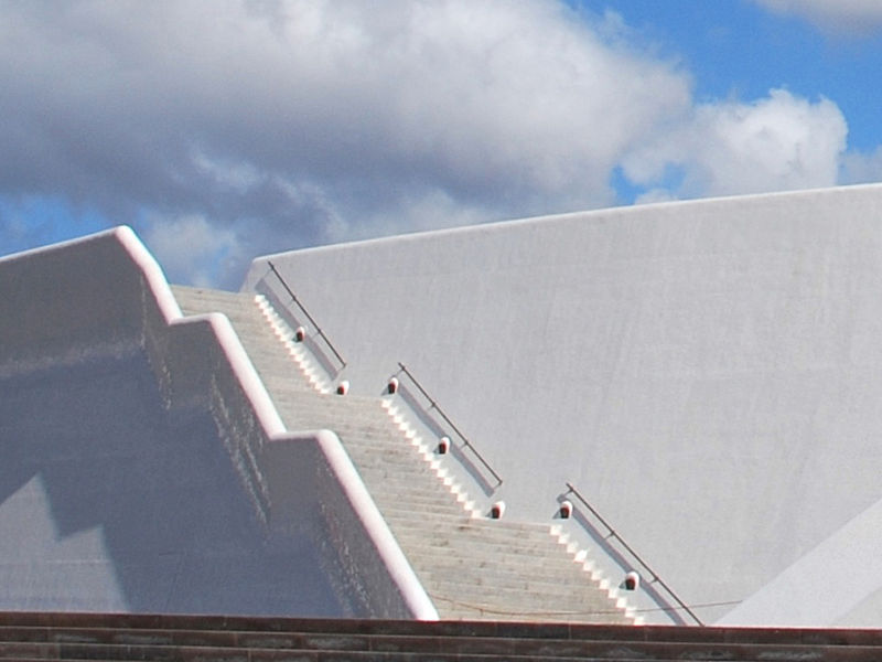 File:Auditorio de Tenerife Pano Detail Treppe.jpg