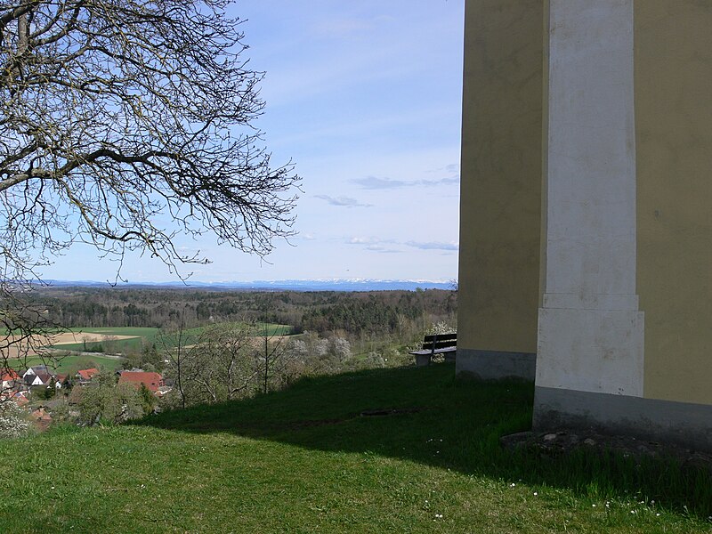 File:Baitenhausen Kirche außen Blick.jpg