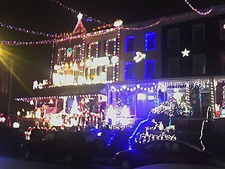 <span class="mw-page-title-main">Miracle on 34th Street (Baltimore)</span> Holiday lights display