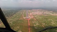 Runway Bangui Mpoko Int. Airport in Dec 2016.jpg