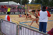 Deutsch: Beachhandball bei den Olympischen Jugendspielen 2018; Tag 5, 10. November 2018; Mädchen, Hauptrunde - Ungarn-Paraguay 2:0 English: Beach handball at the 2018 Summer Youth Olympics at 11 October 2018 – Girls Main Round – Hungary-Paraguay 2:0