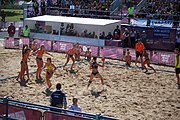 Deutsch: Beachhandball bei den Olympischen Jugendspielen 2018; Tag 3, 10. Oktober 2018; Mädchen, Vorrunde, Gruppe B - Niederlande-Argentinien 2:0 English: Beach handball at the 2018 Summer Youth Olympics at 10 October 2018 – Girls Preliminary Round Group B‎ – Netherlands-Argentina 2:0