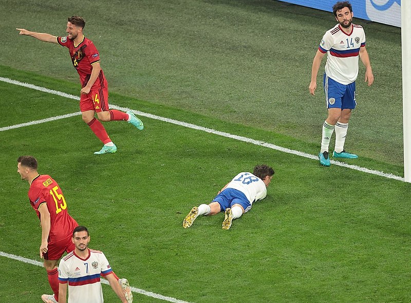 File:Belgium vs. Russia, after second goal (12.06.2021).jpg