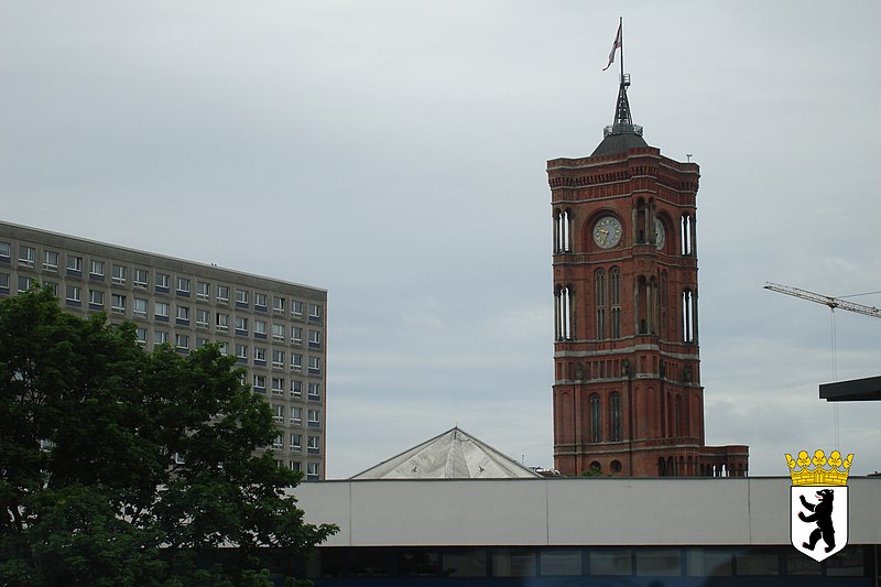 File:Berlin im Frühjahr 2014 - panoramio (4).jpg