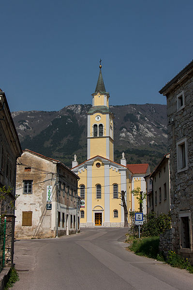 File:Cerkev sv. Primoža in Felicijana - Vrhpolje.jpg