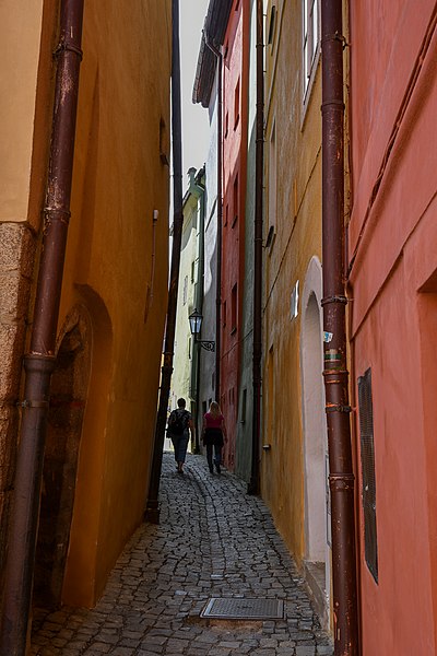 File:Cheb Eger Egerer Stöckl Špalíček Krammergasse-0200.jpg