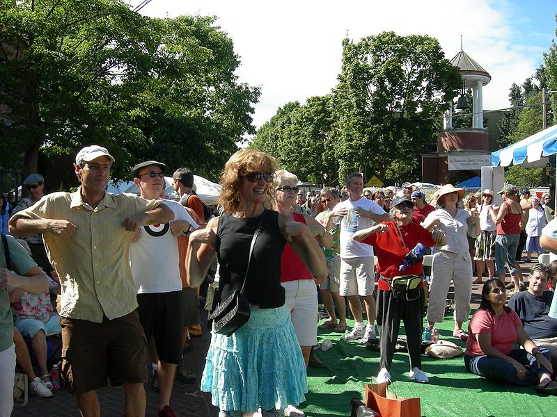 File:Chicken dance 01 - Ballard Seafood Fest 2007.jpg