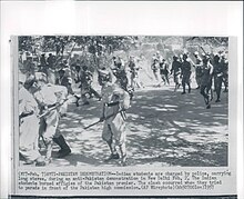 Clash between Indian students and police during an anti-Pakistan demonstration in New Delhi in 1957.JPG