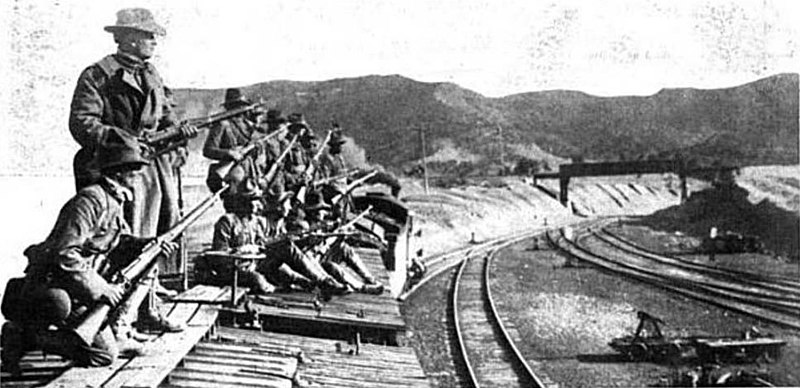 File:Colorado nat guard arrive ludlow strike.jpg