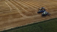 Fail:Combine harvester on a Koeru field in Estonia, July 2021.webm