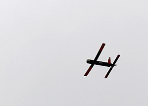 Coyote UAS Avon Park FL-ден ұшып бара жатқан кезде (кесілген) несие - NOAA.jpg