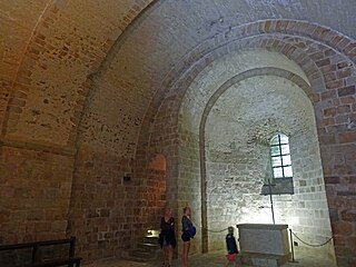 Cripta Sant Martí, sota el transsept meridional..