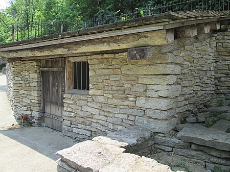 Delhi Springhouse