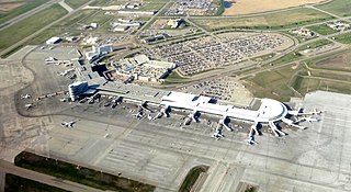 <span class="mw-page-title-main">Edmonton International Airport</span> International airport serving Edmonton, Alberta, Canada