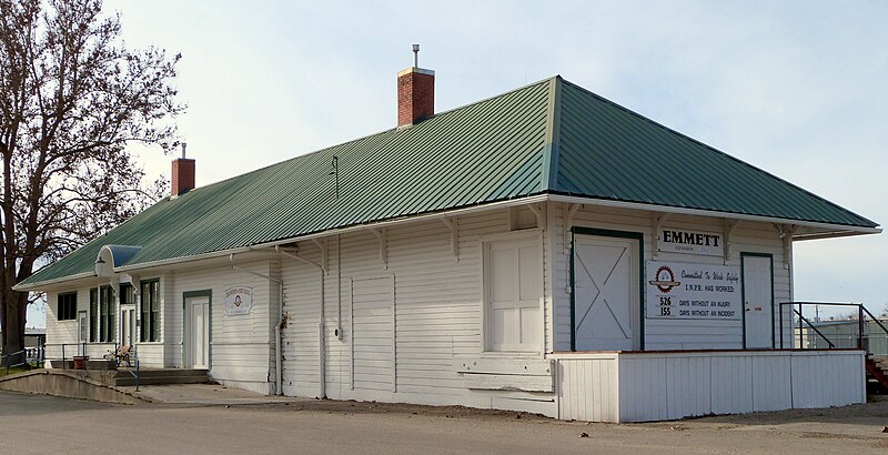 File:Emmett Depot 2 - Emmett Idaho.jpg