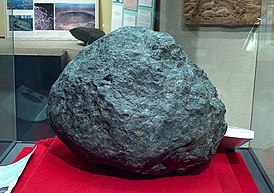 Ensisheim meteorit donnerstein 1 vss2007.jpg