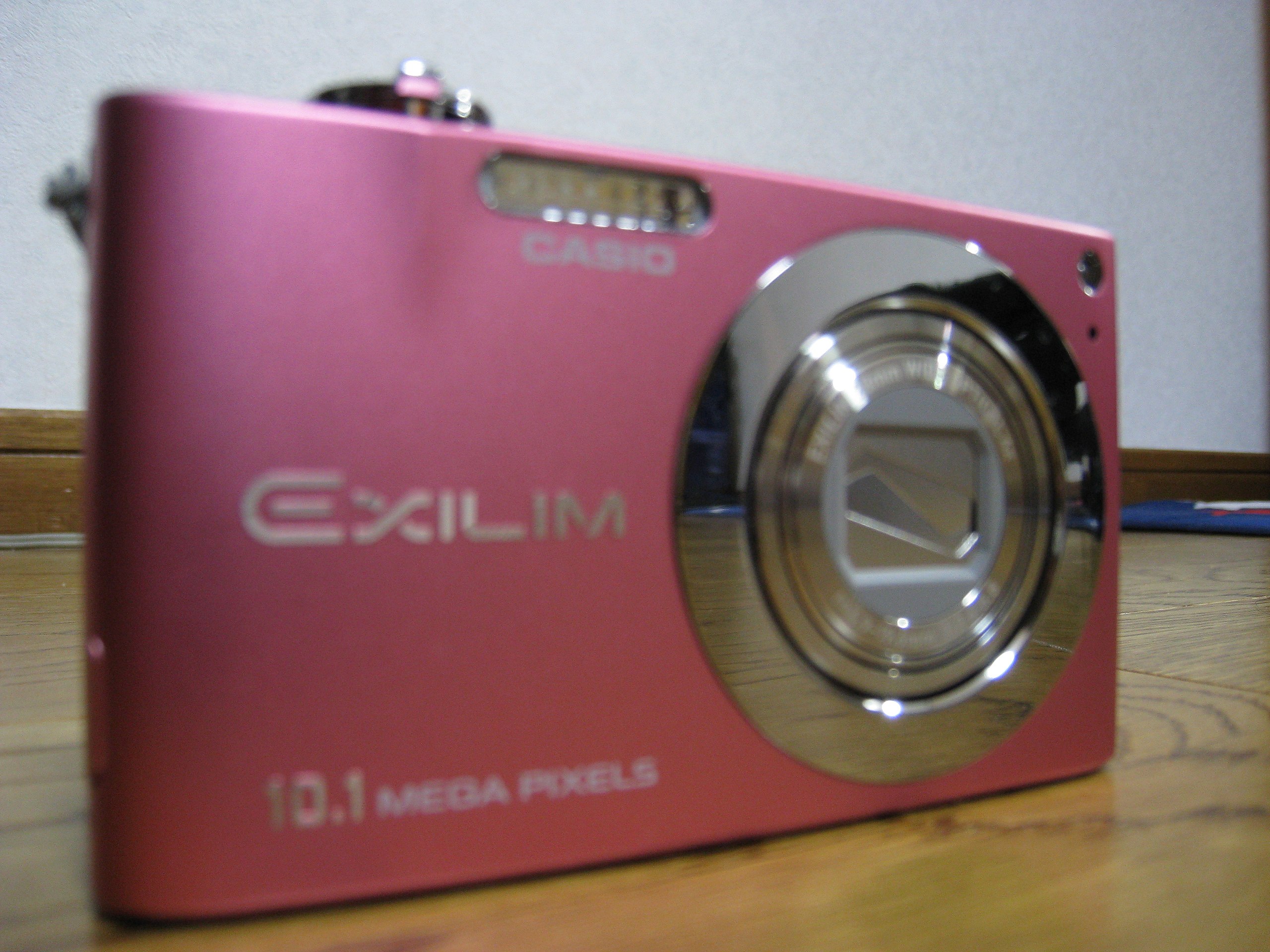 手ぶれ補正なしCASIO EXILIM ZOOM EX-Z100 ピンク