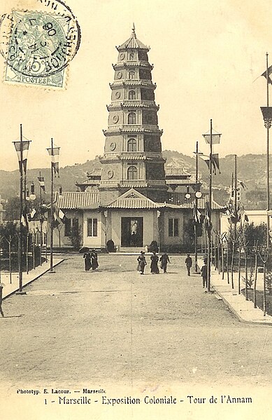 Postcard of the Annam Tower, built in Marseilles for the 1906 Colonial Exhibition.