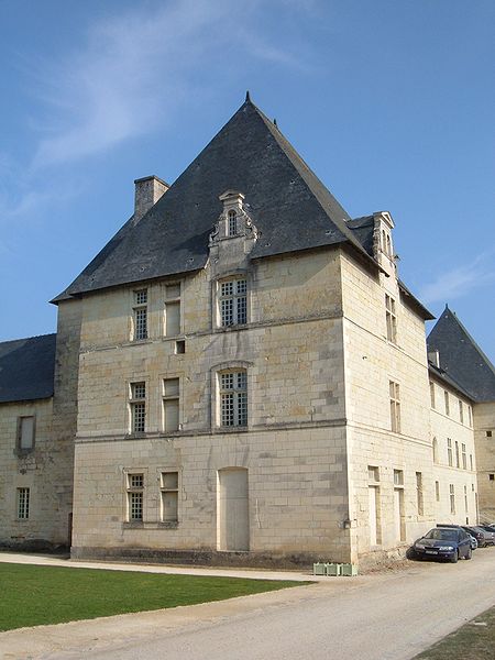 File:Exterior of Fontevraud Abbey 3.JPG