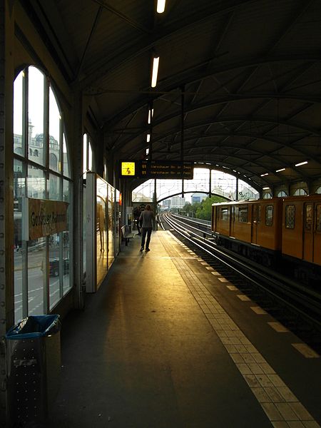 File:Flickr - IngolfBLN - Berlin - U-Bahnhof Görlitzer Bahnhof (16).jpg