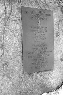 Gedenkstein für die Angehörigen der Regattamannschaft der Marine an Bord der Tupolew auf dem Ehrenfriedhof Wilhelmshaven