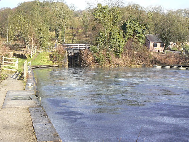 File:Froghall Basin - geograph.org.uk - 1731561.jpg