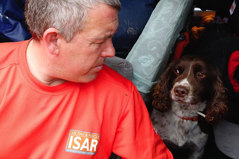 File:Gary Carroll and dog Diesel - part of the UK's International Search and Rescue team (16693414163).jpg