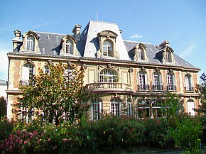Gonesse (95), Hôtel de ville, rue de Paris, façade sud (1).jpg
