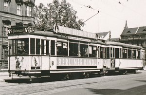 Tw 6192 mit Bw 158 auf der Linie 72 am Schloßplatz in Mitte (um 1935)