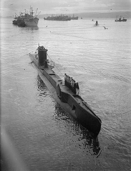 U-class submarine HMS Ultimatum departing Holy Loch, August 1943