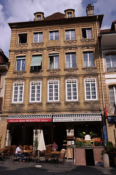 File:Hauptgasse 43 Murten Aug 2011.jpg