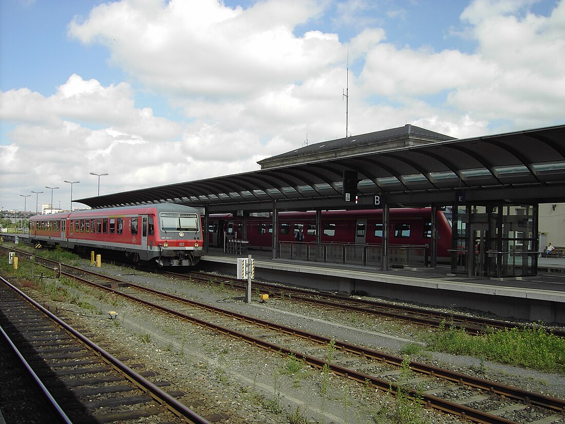 File:Hof Hbf 2247.jpg