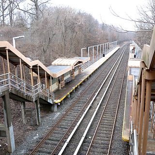 Huguenot station Staten Island Railway station