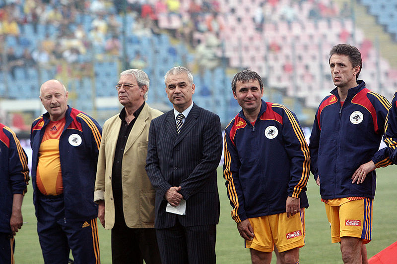 File:Ienei, Iordanescu, Hagi, Popescu.jpg