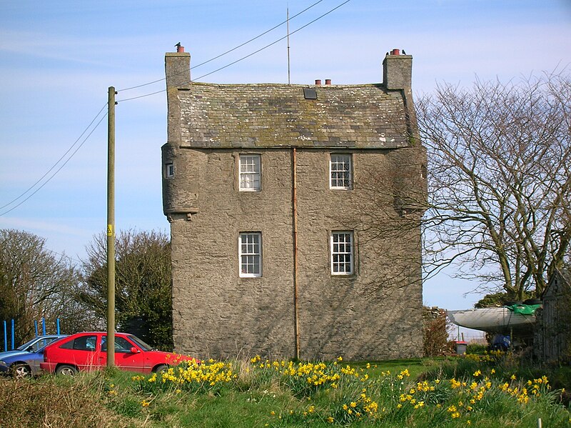 File:Isle of Whithorn Castle.JPG