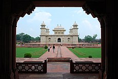 Itmad-ud-Daula, Agra