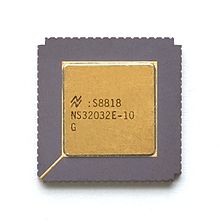 NS32032 microprocessor KL National NS32032.jpg