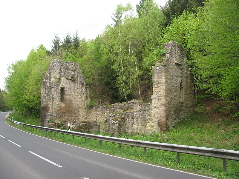 File:Kapellenruine Reynhardeshagen, 4, Adelebsen, Landkreis Göttingen.jpg