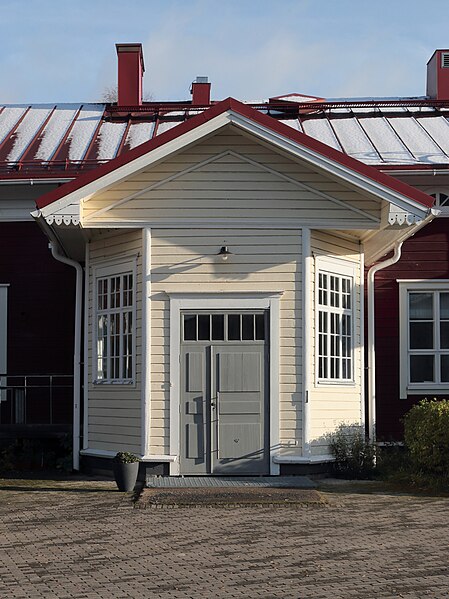 File:Kirkkoniemi School Haukipudas Oulu 20231008 01.jpg