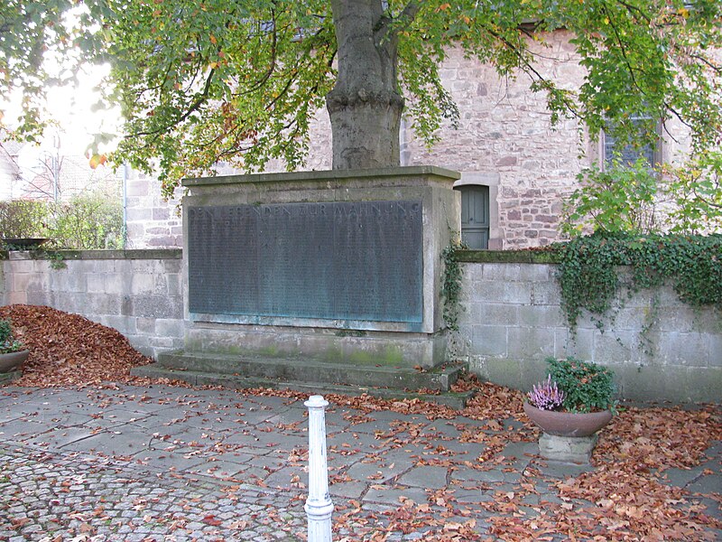 File:Kriegerdenkmal, 11, Hedemünden, Hann. Münden, Landkreis Göttingen.jpg