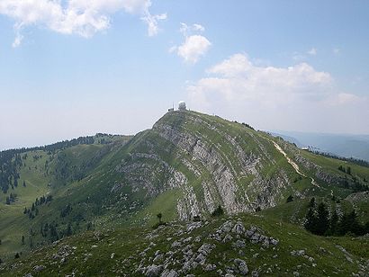 So kommt man zu La Dôle mit den Öffentlichen - Mehr zum Ort Hier