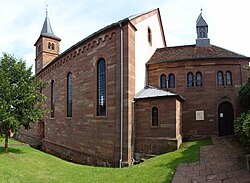 Vue panoramique de la nef et de la sacristie