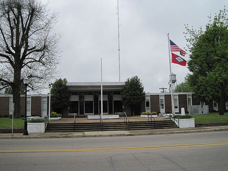 File:Lawrence County Courthouse Walnut Ridge AR 2013-04-27 002.jpg