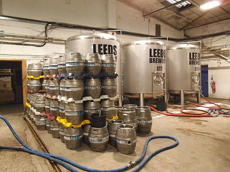 File:Leeds Brewery- conditioning tanks (geograph 5621753).jpg