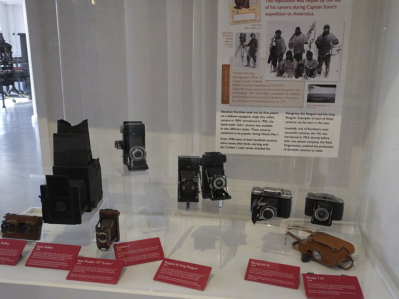 File:Leeds Industrial Museum cameras 7124.JPG