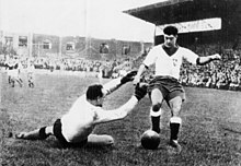 Roger Vandooren with Lille against Strasbourg in 1946