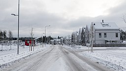 Radhus vid Hagtorpsvägen, infartsgatan till Lindbacken i januari 2018.