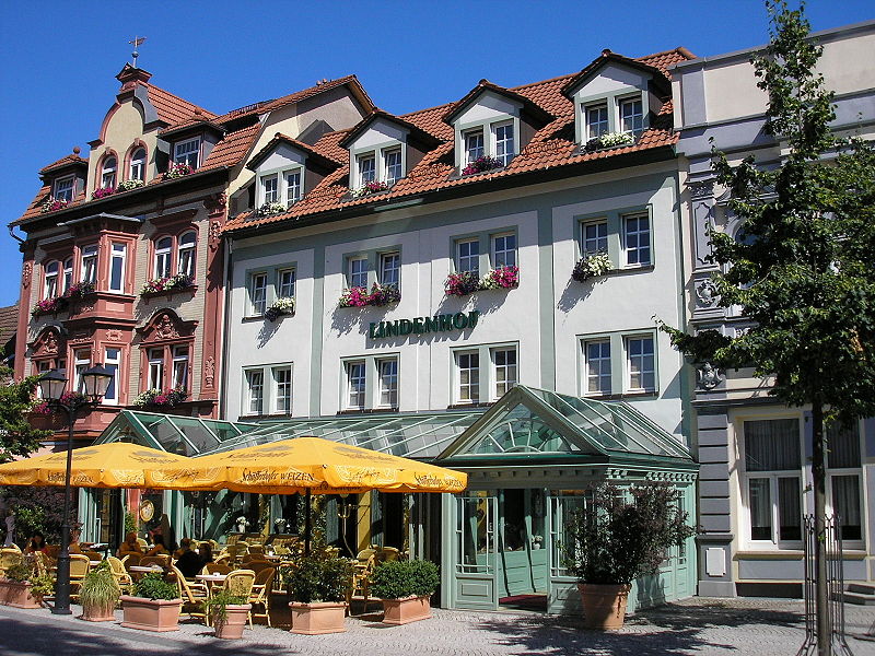 File:Lindenhof Ilmenau.JPG