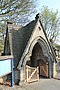 Lychgate di Gereja Holy Trinity, Meanwood 2019-04-22 (3).jpg