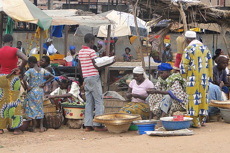 File:Market Scene - Gaoua - Burkina Faso.jpg